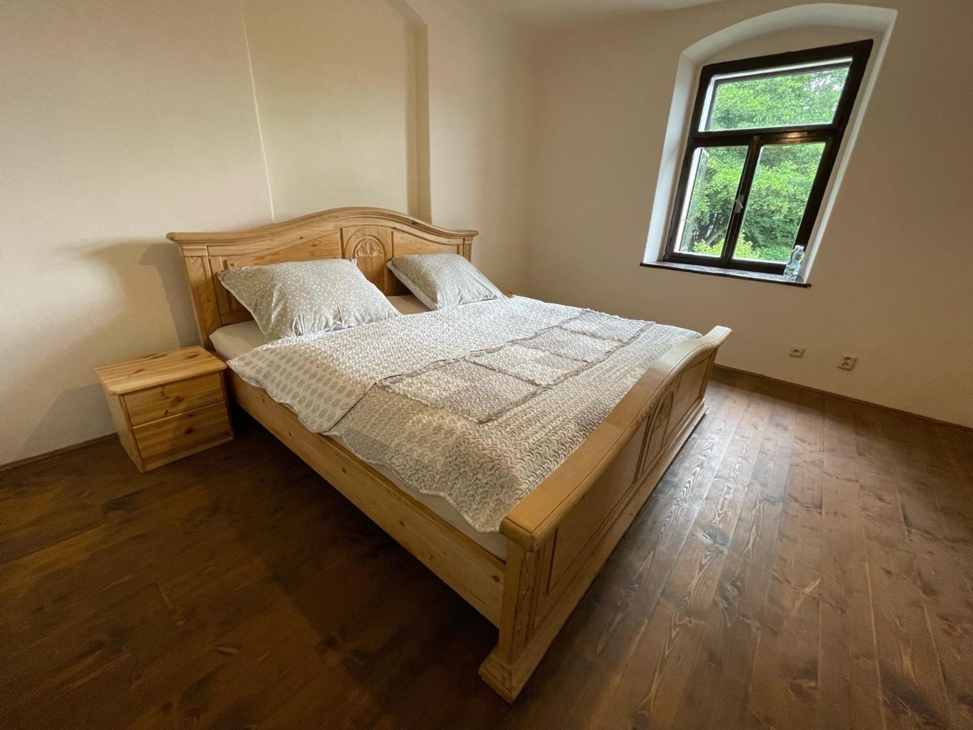Buskovsky Mlyn 1580 Hotel Dolní Bousov Cameră foto
